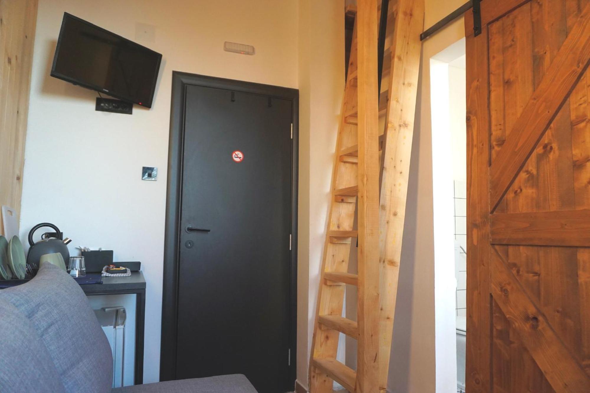 Montana Otel Lisina Dış mekan fotoğraf